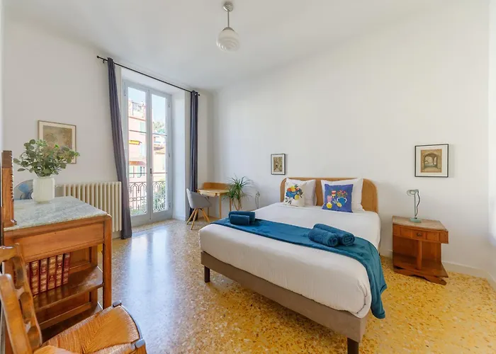 Somptueux 137m2 Vue Carre D'or Διαμέρισμα Μεντόν