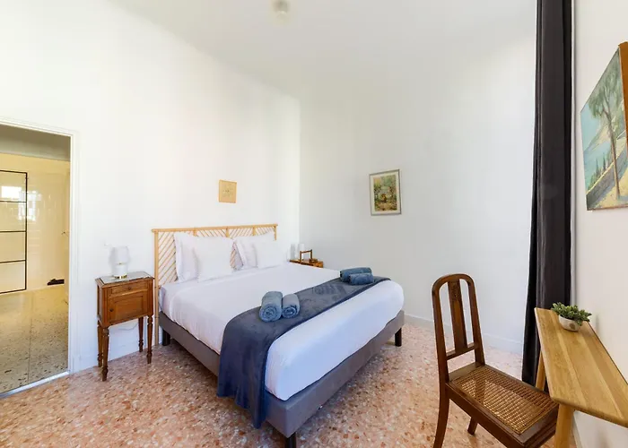 Somptueux 137m2 Vue Carre D'or Διαμέρισμα Μεντόν