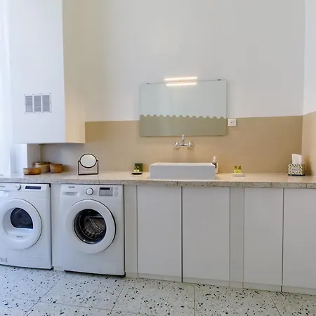 Somptueux 137m2 Vue Carre D'or Апартаменти Мантон