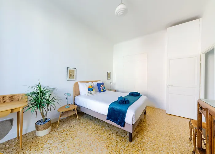 Somptueux 137m2 Vue Carre D'or *