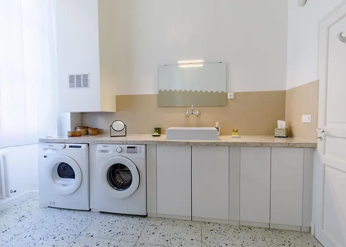 Somptueux 137m2 Vue Carre D'or Апартаменти Мантон